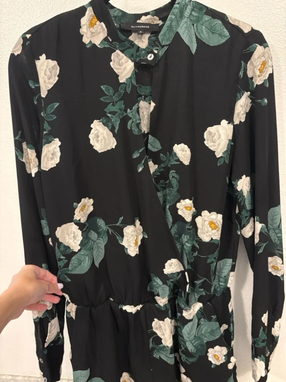 Olivaceous Black Floral Romper - Picture 7 of 8